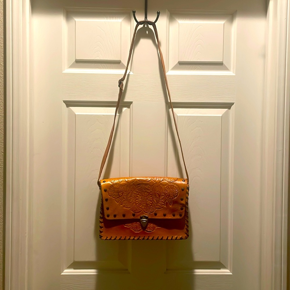 Vintage leather bag